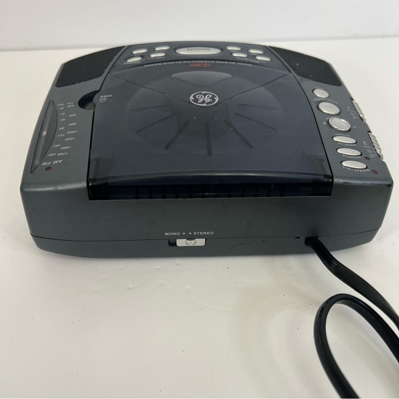 Vintage 2001 GE Dual Alarm Stereo CD Clock Radio TESTED WORKS READ (GE 7-4897A) - Picture 8 of 14